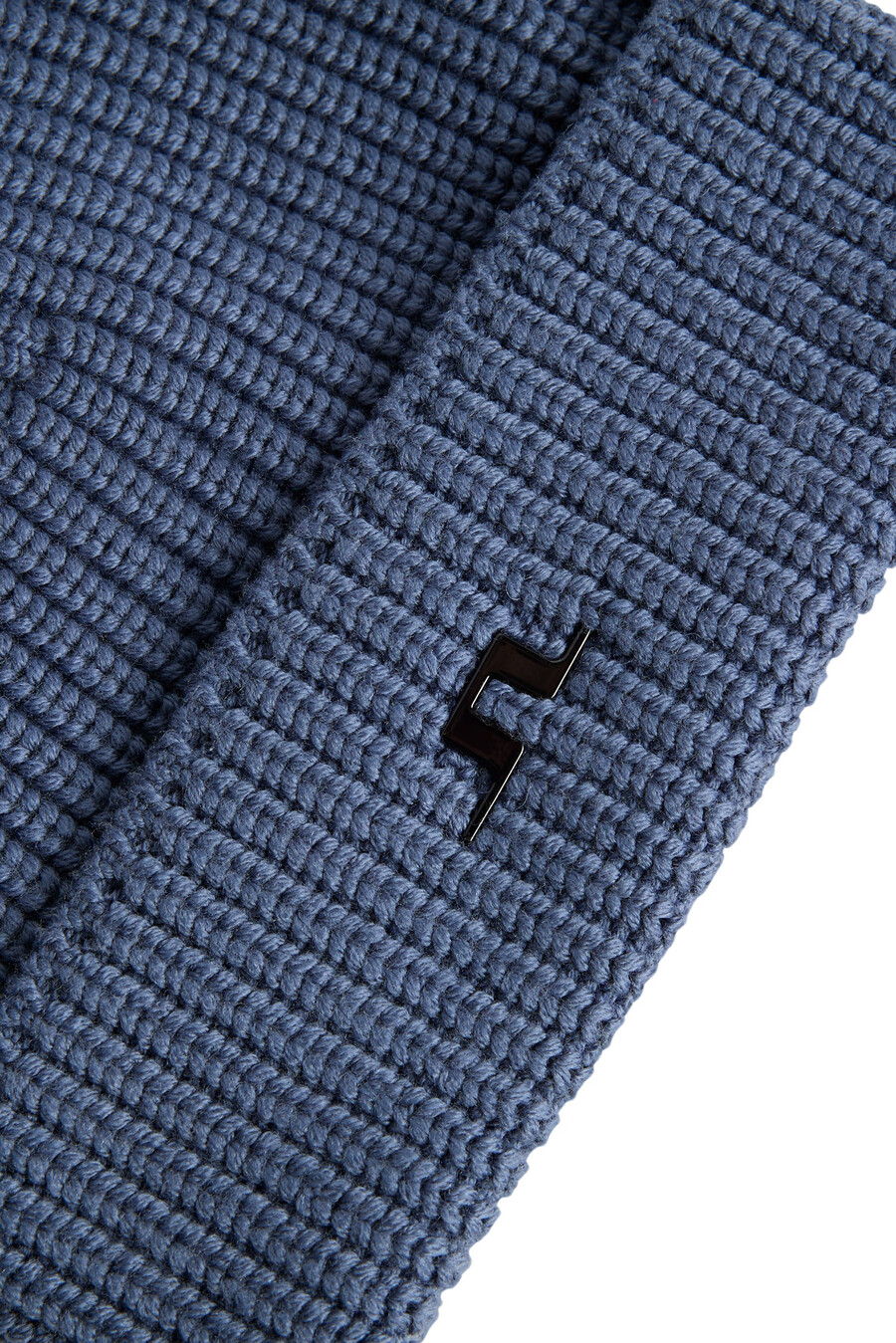 joan merino beanie