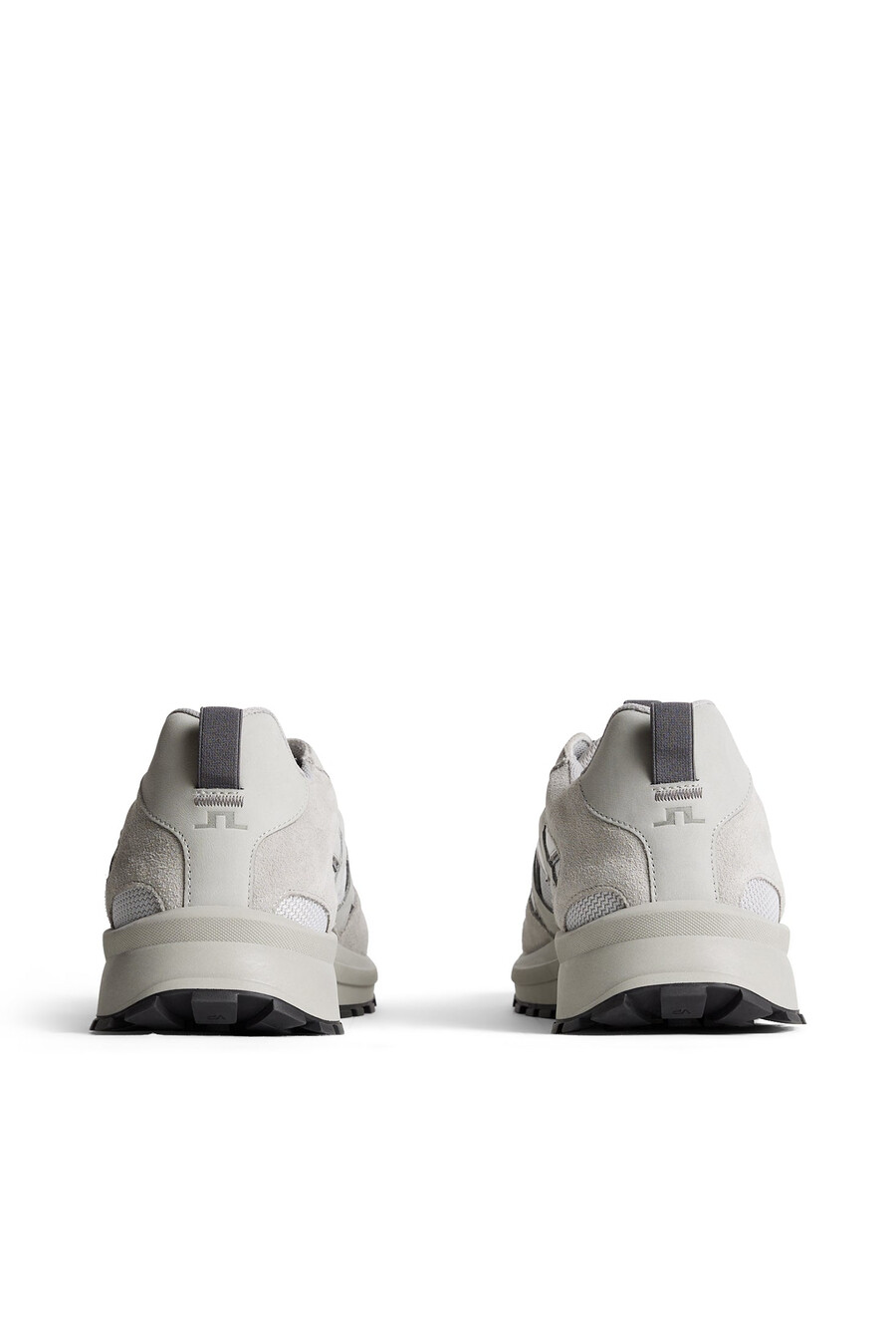 ares sport sneaker