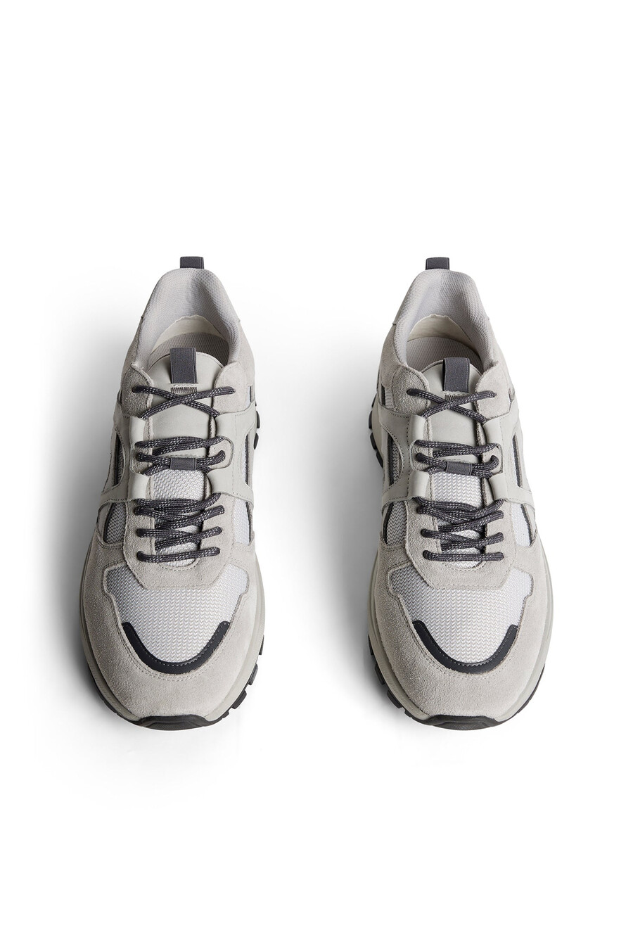 ares sport sneaker