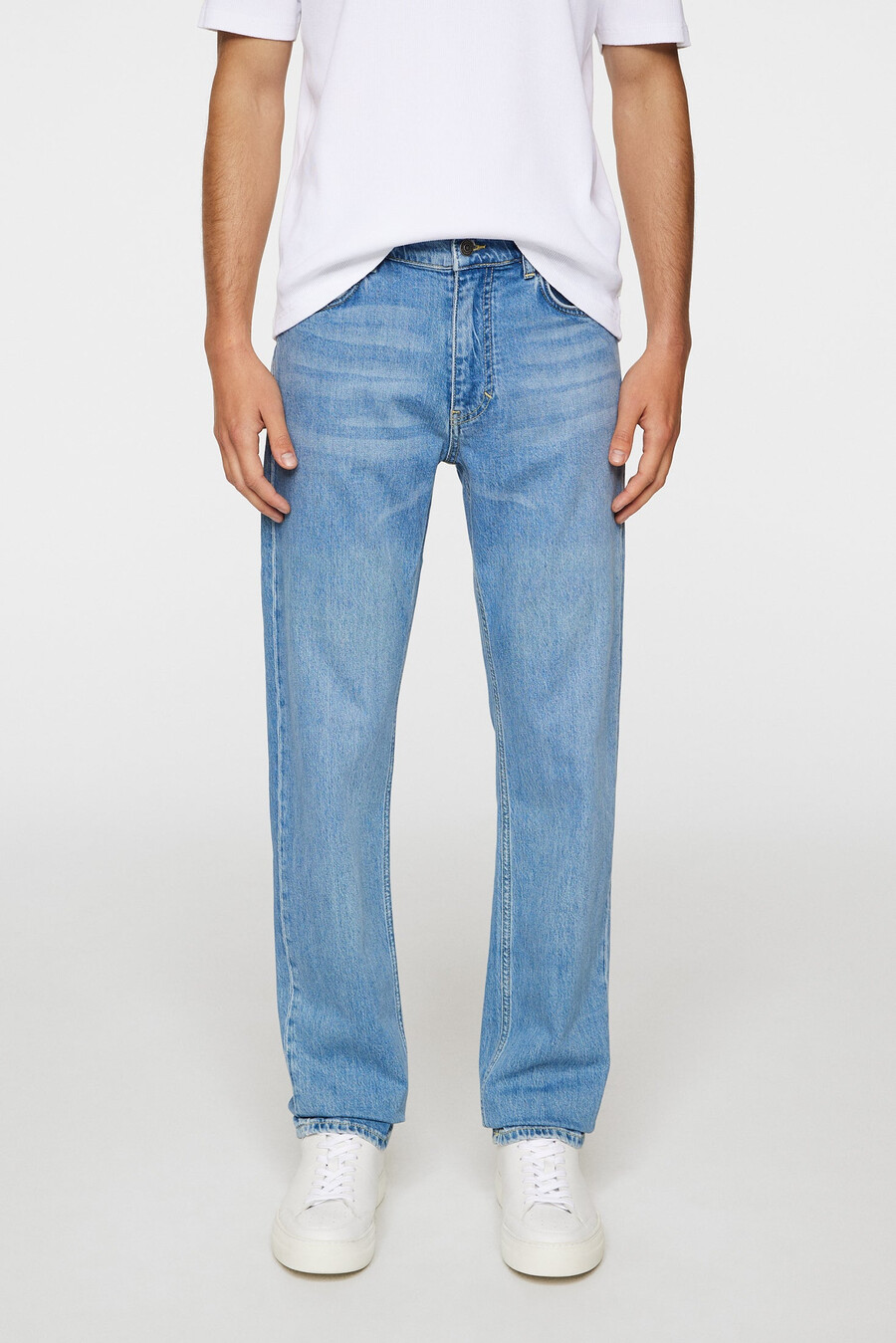 jax light wash slim jeans