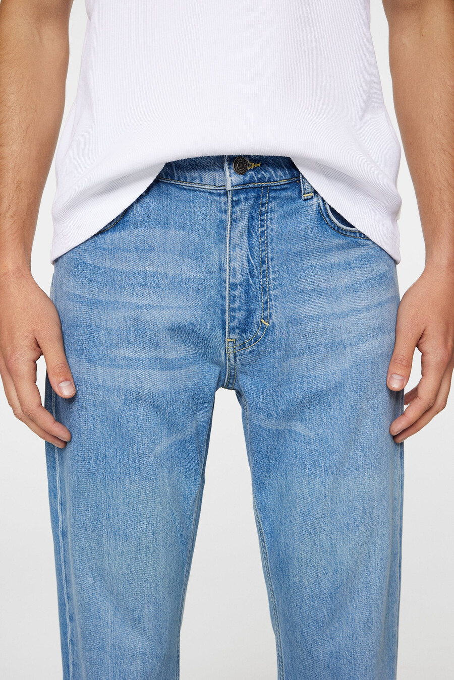 jax light wash slim jeans