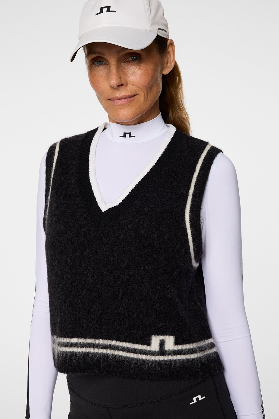 noelle knitted vest