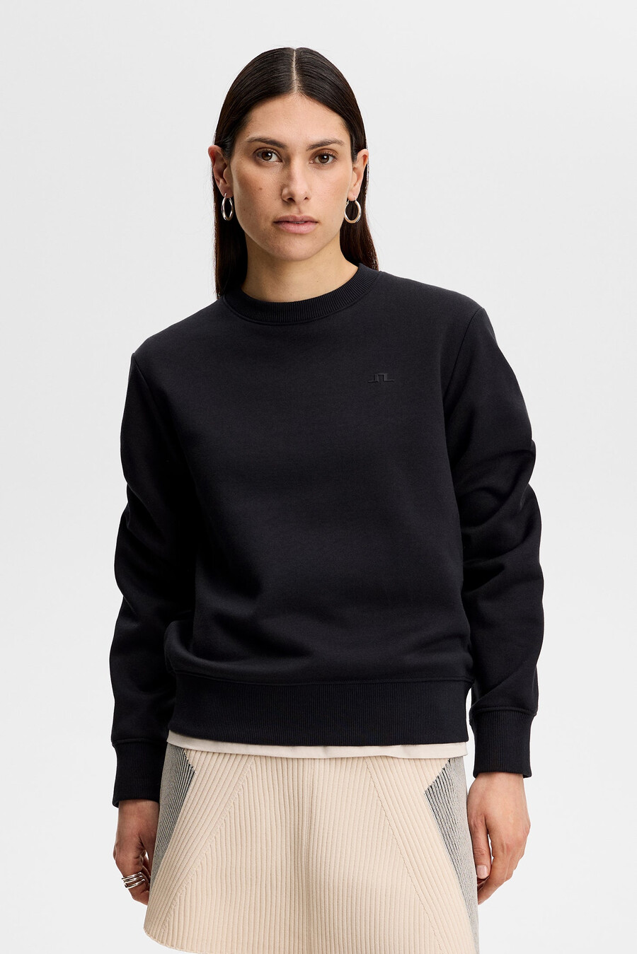 nova crew neck