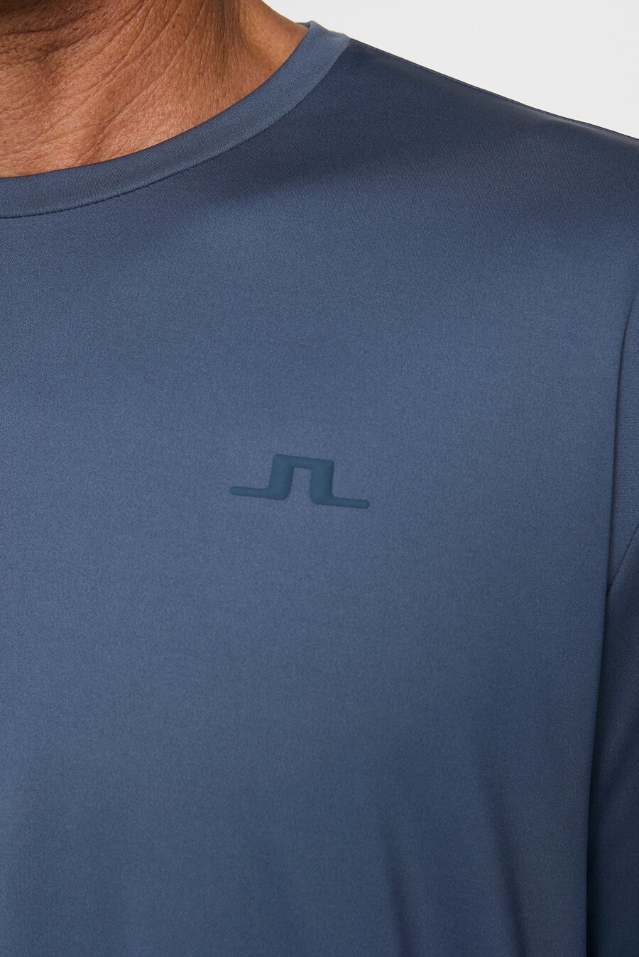 ade t-shirt