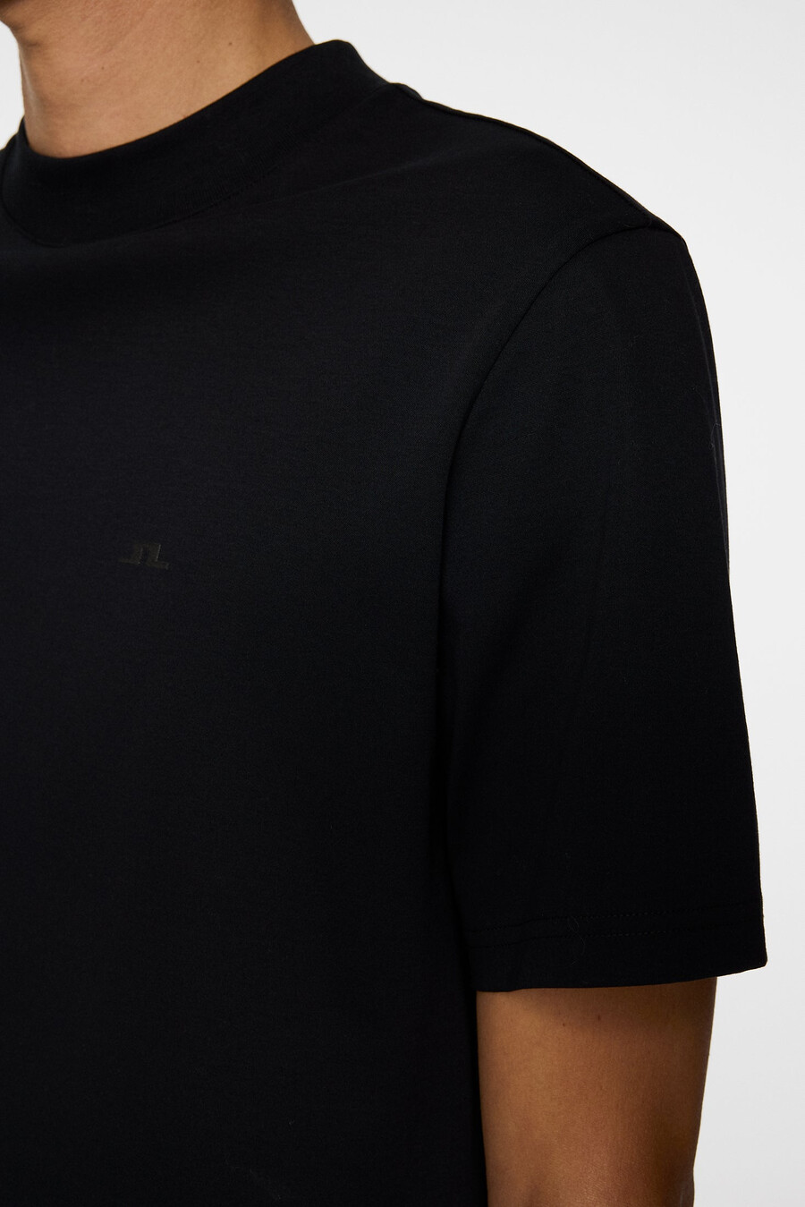 ace mock neck t-shirt