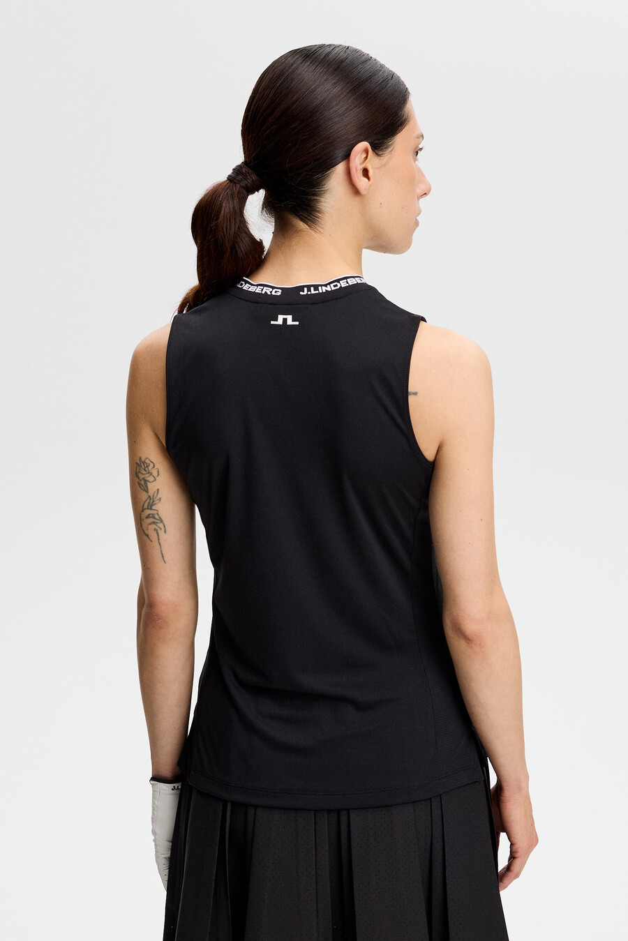 leya sleeveless top