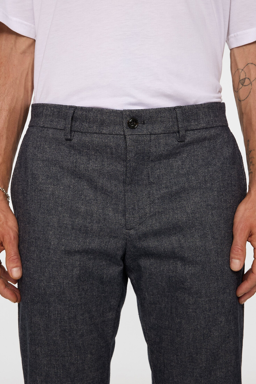 ched micro pattern pants