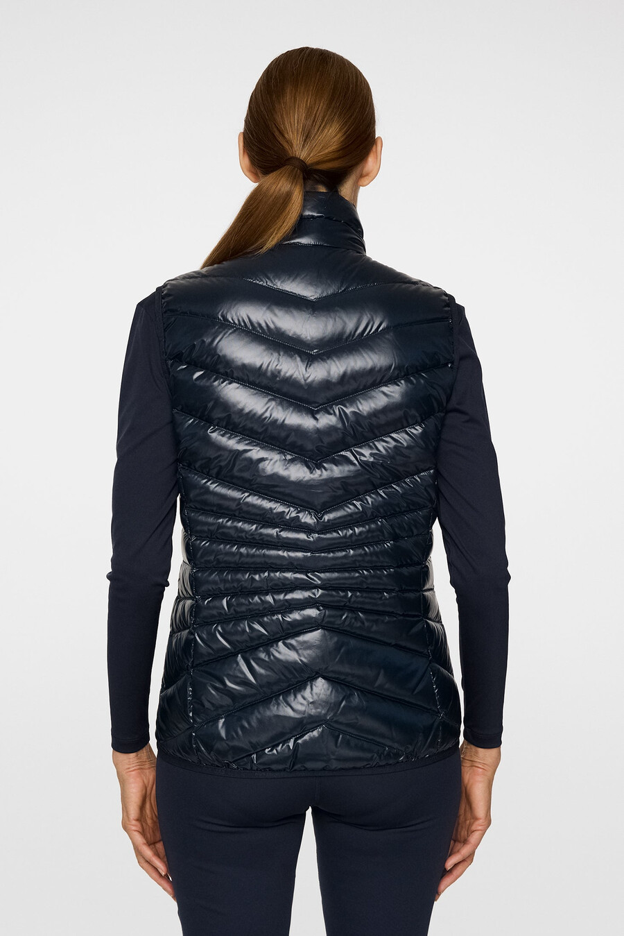 lara light down vest